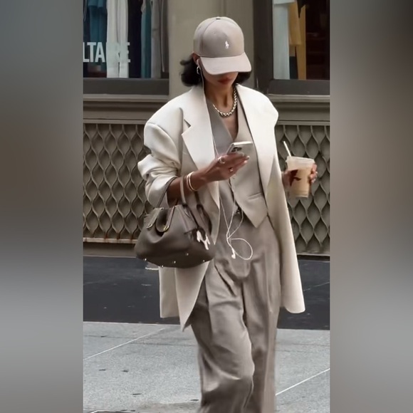 Togo leather bag. - Picture 8 of 8